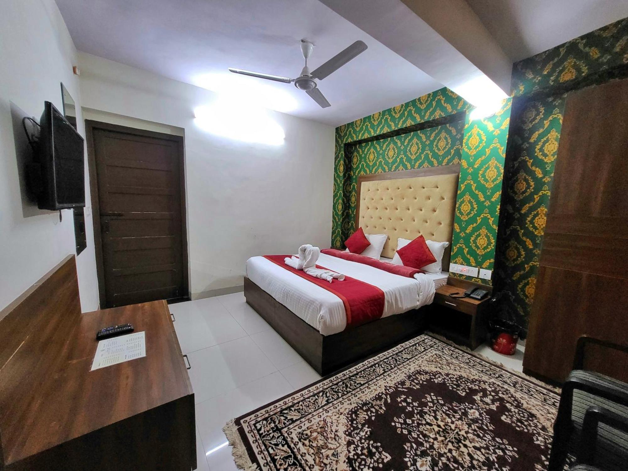 Bay Leaf By Live Inn Shimla Exterior foto